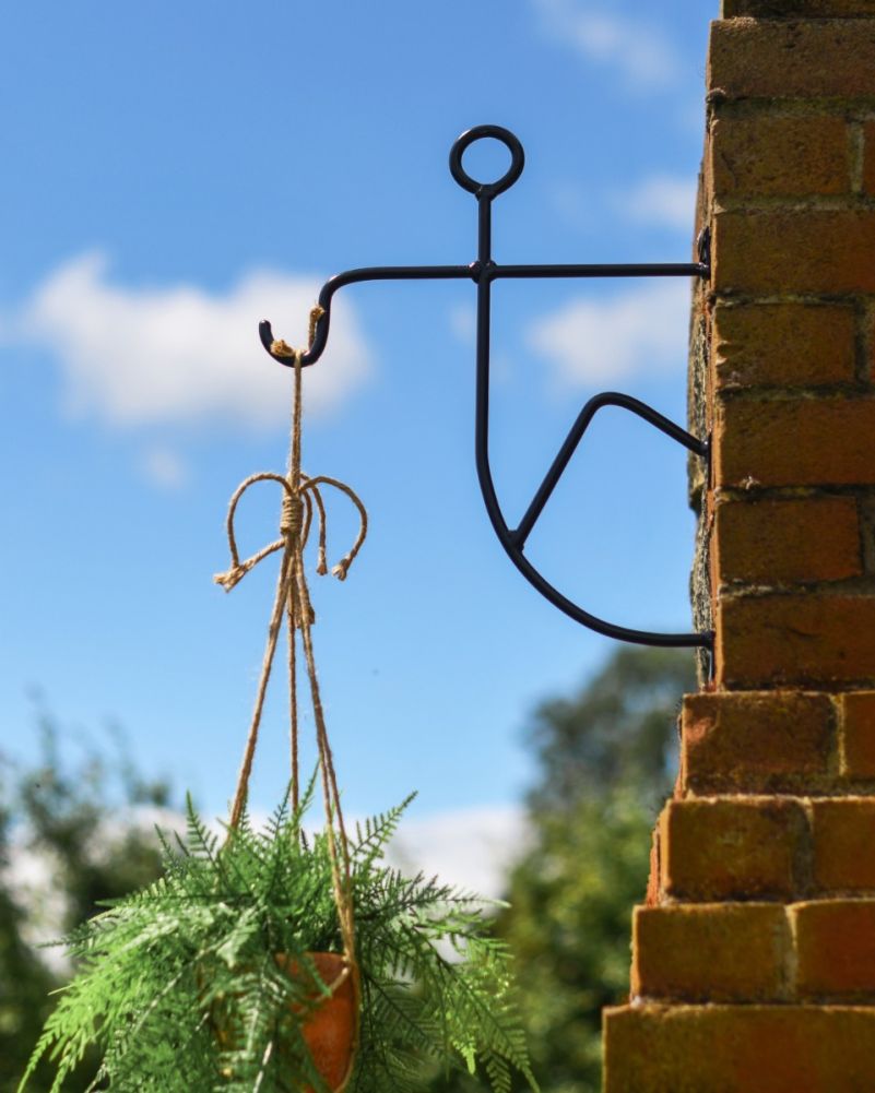 Men Iron Wall Hanging Plant Pot