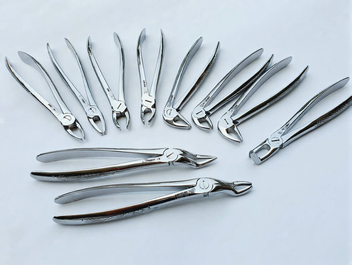 Extraction Forcep Set
